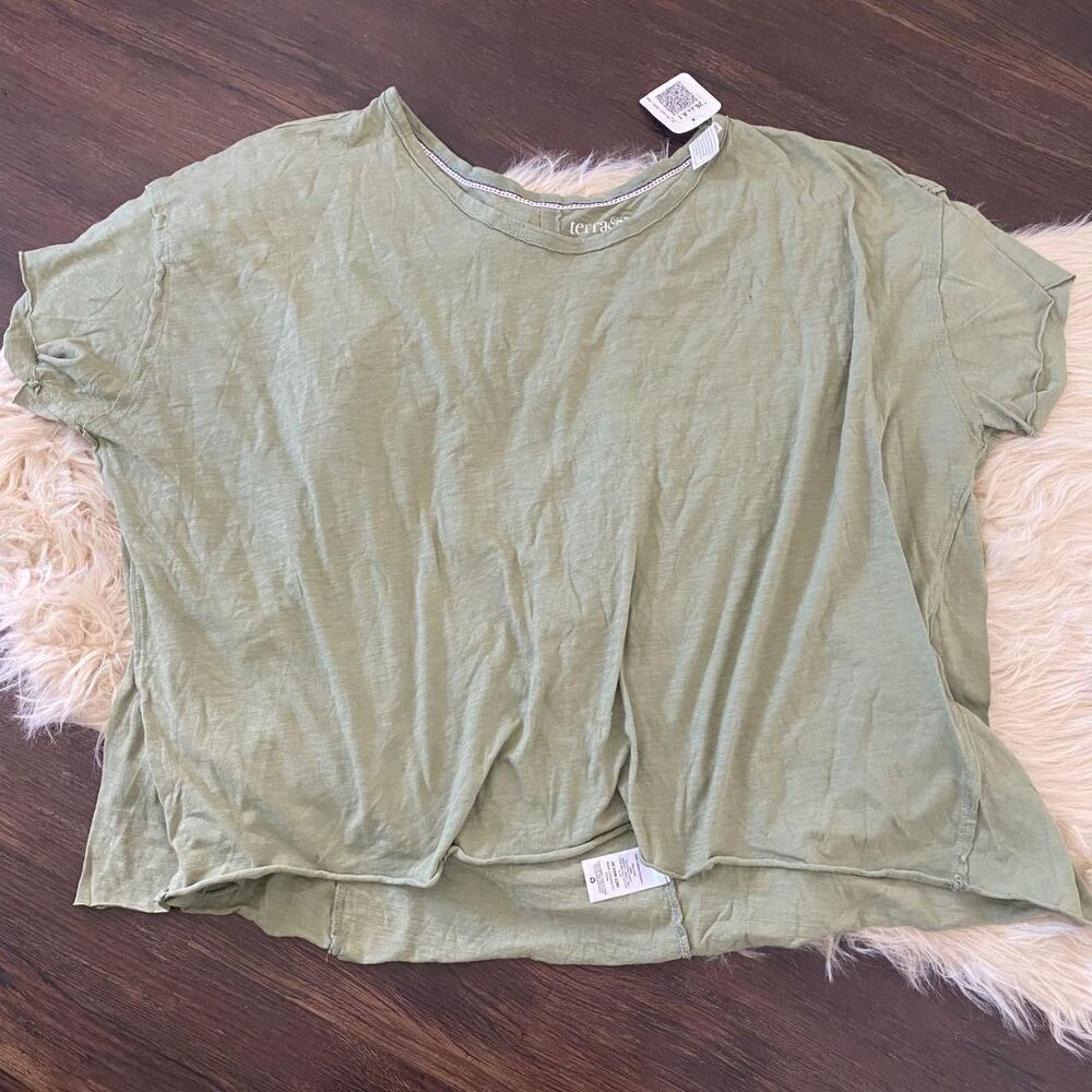 Source Unknown Sage Green Short Sleeve Tee